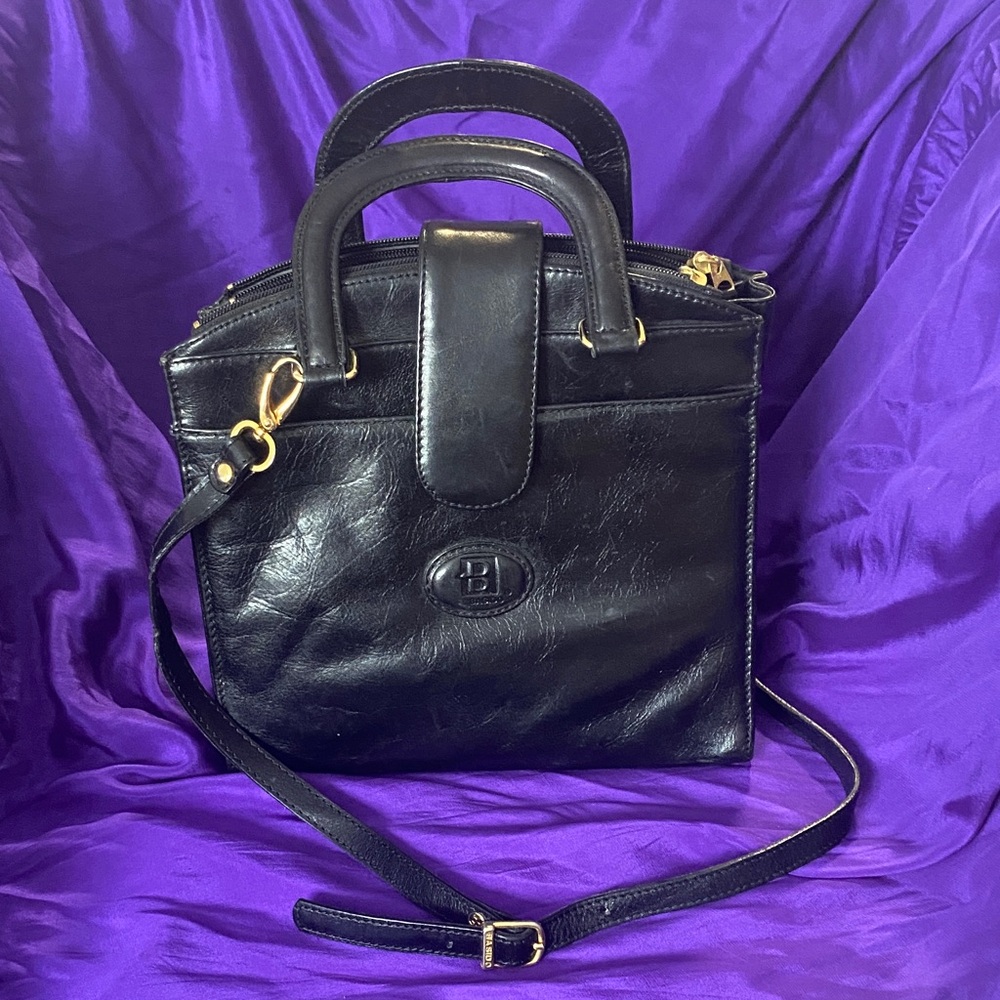 Basidia Black Leather Handbag